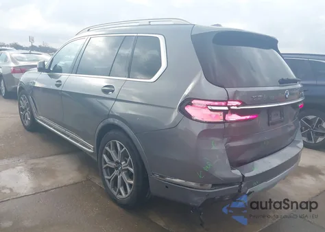 2026 BMW X7 xDrive40I z USA, uszkodzony, nr VIN 5UX23EM09T9052331